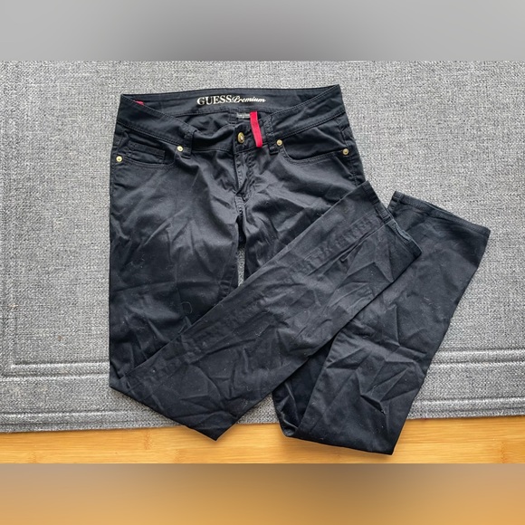 Guess Denim - NWOT Guess Jeans 👖 Premium Black (Gold Crest) Jeans